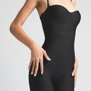 SKIMS Black Strapless Sculpting Bodysuit